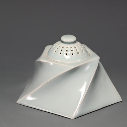 Mentori Porcelain Incense Burner