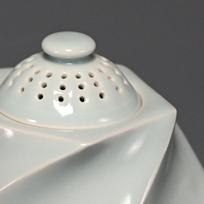 Mentori Porcelain Incense Burner