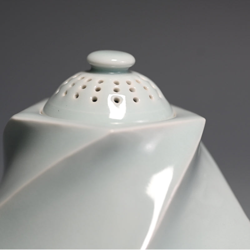 Mentori Porcelain Incense Burner