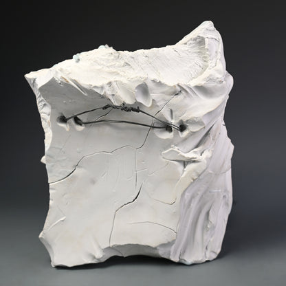 Porcelain Sculpture ー“FREEZE FLAME 1996”