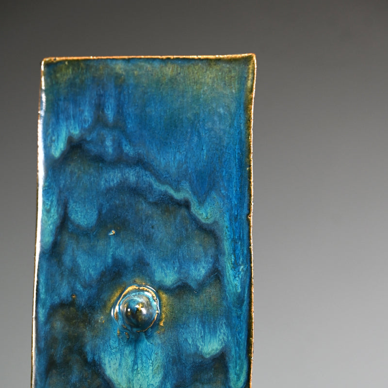 Signature Blue Flower vase ー熊倉 順吉 “美蝶藍 花の器”