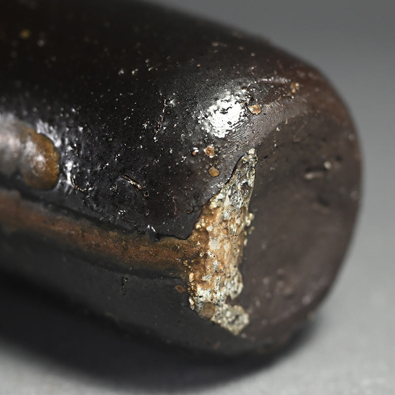 Black Bizen Tokkuri Sake Flask ー伊勢崎 晃一朗 "黒徳利"