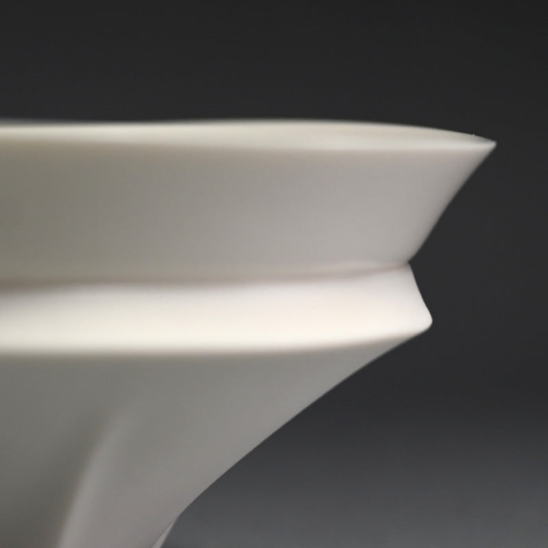 Exquisite Porcelain Bowl ー加藤 好康 “遊高台 鉢”