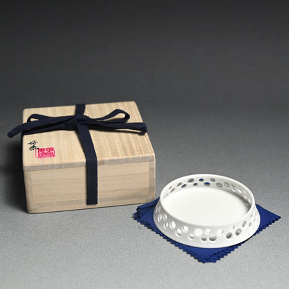 Kato Yoshiyasu Small Reversi-Plate Condiment Dish ー加藤 好康 “Reversi plate”