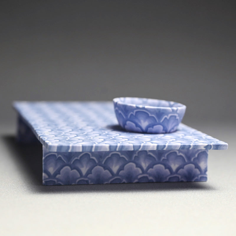 Sake Cup & Plate Set, Blue ー草場 勇次 “練上焼〆波文 板皿”