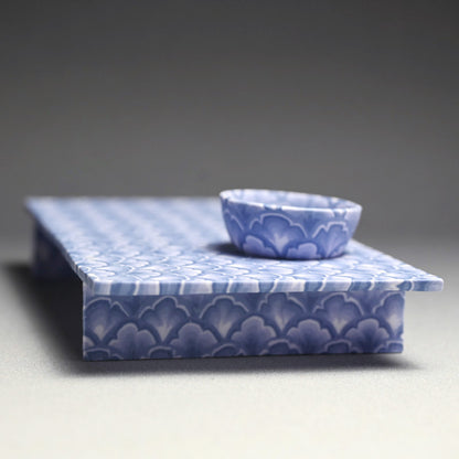 Sake Cup & Plate Set, Blue ー草場 勇次 “練上焼〆波文 板皿”