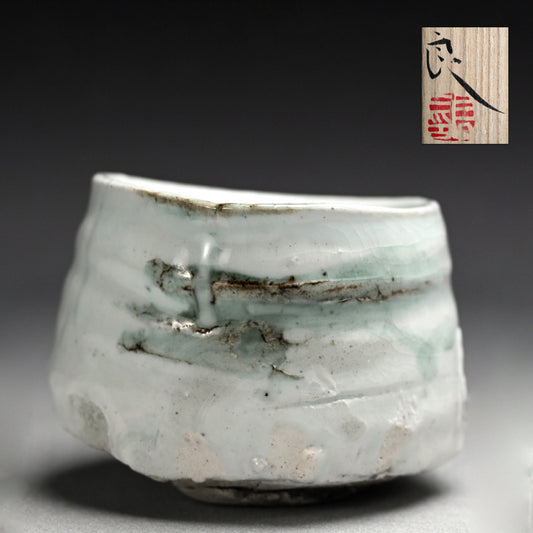 Contemporary White Chawan ー鯉江 良二 "引出し 白茶盌"
