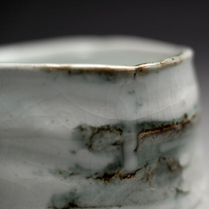 Contemporary White Chawan ー鯉江 良二 "引出し 白茶盌"
