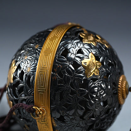 Antique Autumn Grasses Tsurikoro Incense Burner