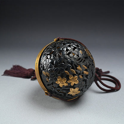 Antique Autumn Grasses Tsurikoro Incense Burner