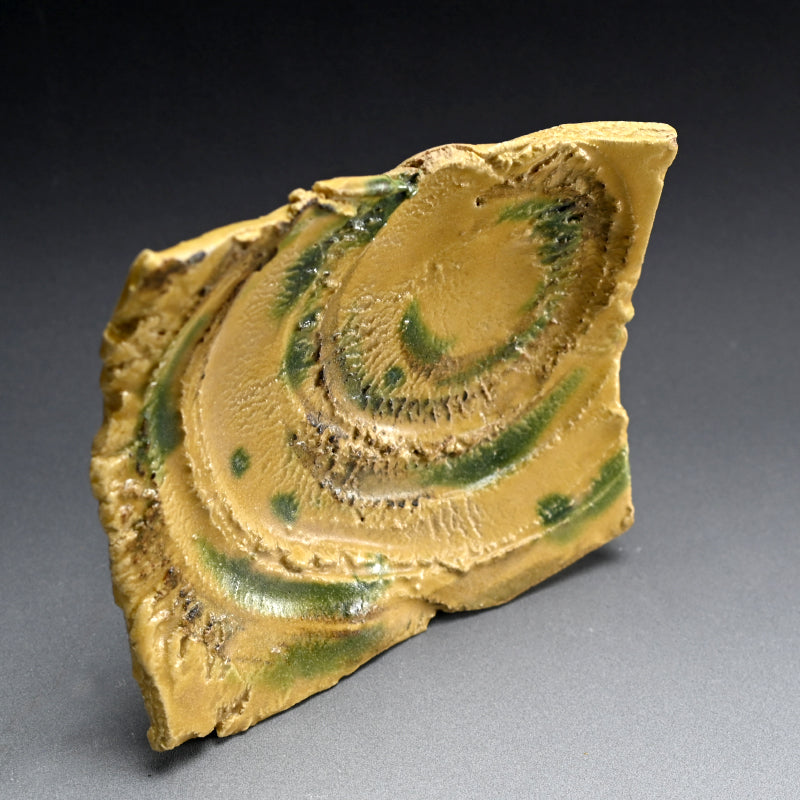 Brilliant Yellow Glazed Swirling Dish ―"黄瀬戸渦巻紋四方皿"