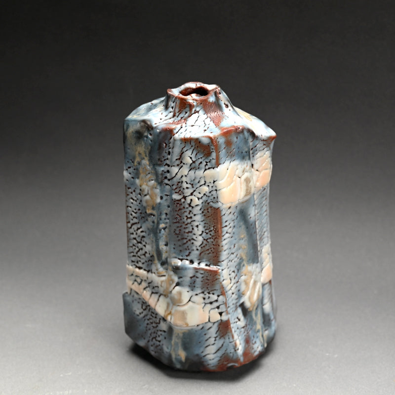 Blue Shino Vase with White Clouds ー"白群志野四方壺"