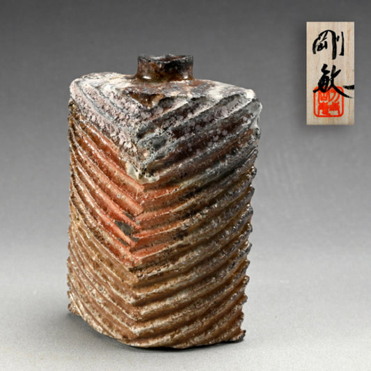 Mind Blowing Contemporary Shigaraki Hanaire ー古谷 剛敏 "信楽自然釉 鎬花入"