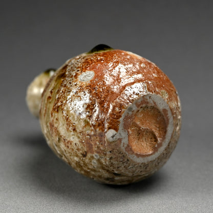 Shigaraki Ash Glazed Tokkuri Sake Flask ー古谷 剛敏 "信楽自然釉 徳利"