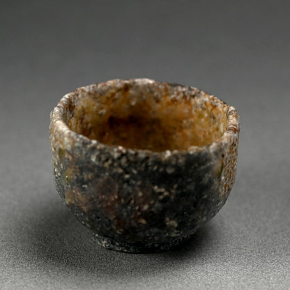 Natural Ash Glazed Shigaraki Guinomi ー古谷 剛敏 "信楽自然釉 ぐい呑み"
