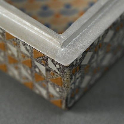 陶箱 ー山路和夫「剪紙繋型文陶筥」出品