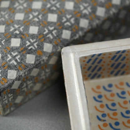 陶箱 ー山路和夫「剪紙繋型文陶筥」出品