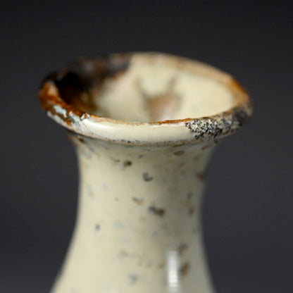 Stellar Chossen Karatsu Vase ー中川 自然坊 "挑戦唐津鶴首花入"