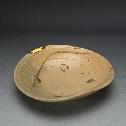 Momoyama to Early Edo Shino-Oribe Bowl Set