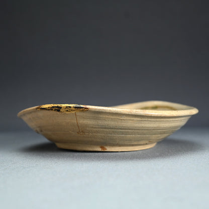 Momoyama to Early Edo Shino-Oribe Bowl Set