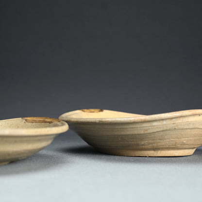 Momoyama to Early Edo Shino-Oribe Bowl Set