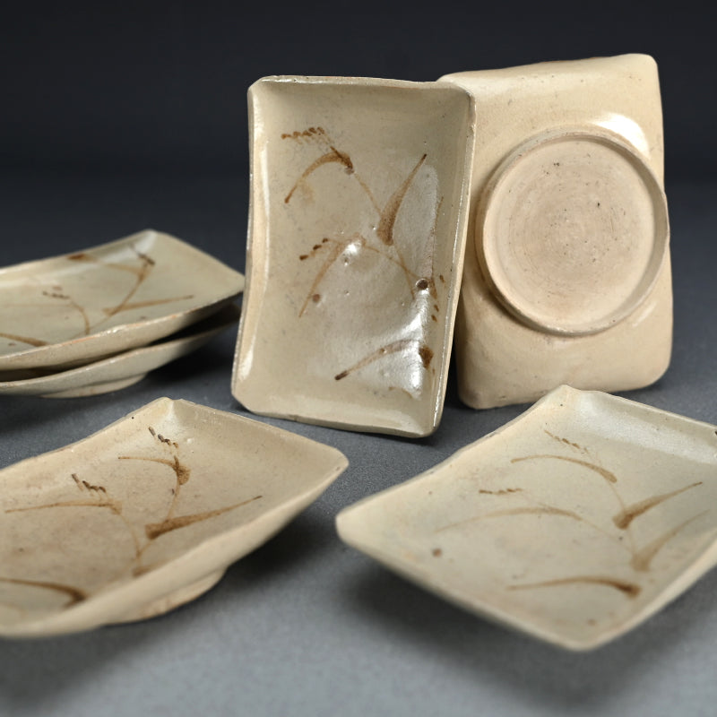 Edo period set 6 Small Dishes Decorated with Autumn Grass