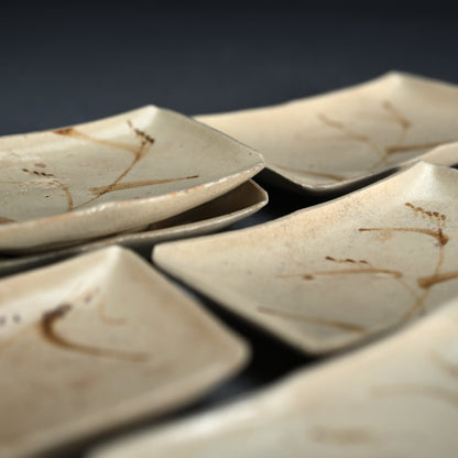 Edo period set 6 Small Dishes Decorated with Autumn Grass