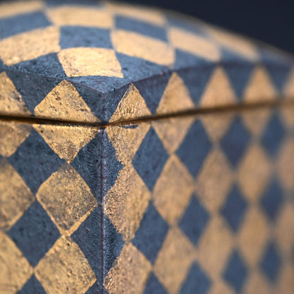 Gold and Black Geometric Ceramic box ー山本 教行 "金彩陶角筥"