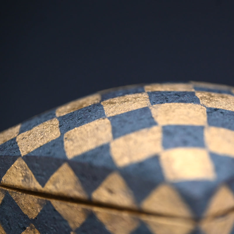 Gold and Black Geometric Ceramic box ー山本 教行 "金彩陶角筥"
