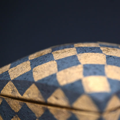 Gold and Black Geometric Ceramic box ー山本 教行 "金彩陶角筥"