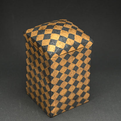 Gold and Black Geometric Ceramic box ー山本 教行 "金彩陶角筥"