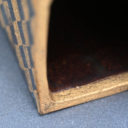 Gold and Black Geometric Ceramic box ー山本 教行 "金彩陶角筥"