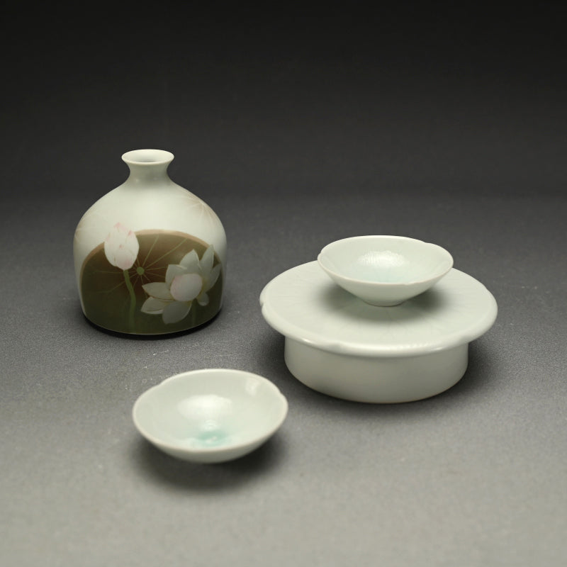 Lotus Sake set ー藤井 隆之 "吹染 蓮図酒器収納筥"