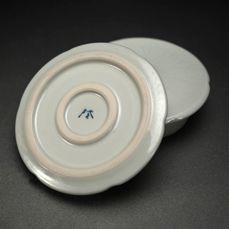 Lotus Sake set ー藤井 隆之 "吹染 蓮図酒器収納筥"