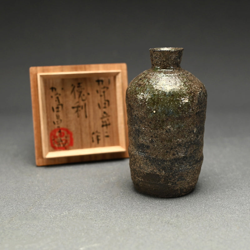 Classic Ash Glazed Tokkuri ー加守田 章二 "徳利"