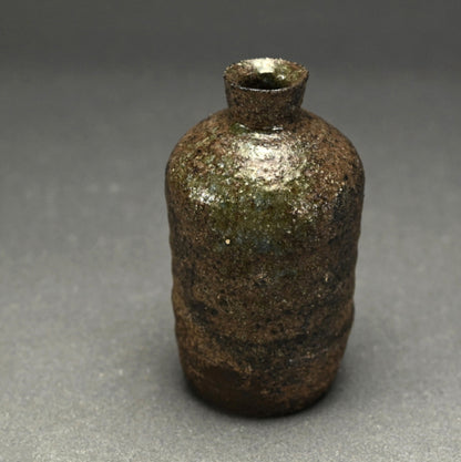 Classic Ash Glazed Tokkuri ー加守田 章二 "徳利"