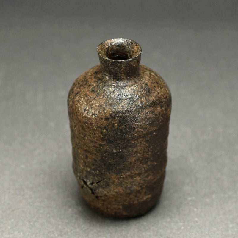Classic Ash Glazed Tokkuri ー加守田 章二 "徳利"