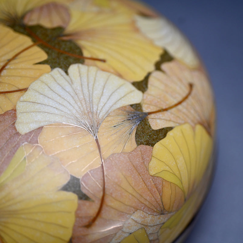 Cloisonne box (ginkgo leaves) ー石坂 久美子 “有線七宝蓋物 (いちょう)”