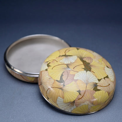 Cloisonne box (ginkgo leaves) ー石坂 久美子 “有線七宝蓋物 (いちょう)”