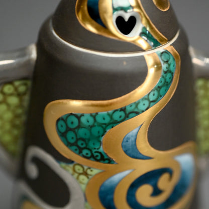 Unusual gold decorated Porcelain Koro ー"純プラチナ彩 流水"