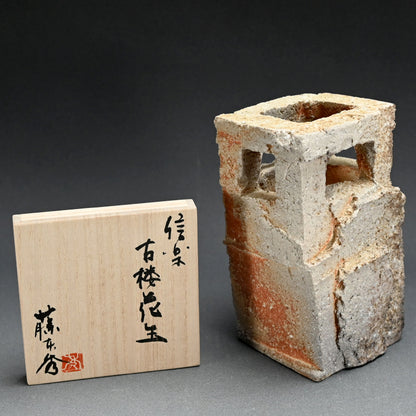 Square Vase ー"信楽 古楼花生"