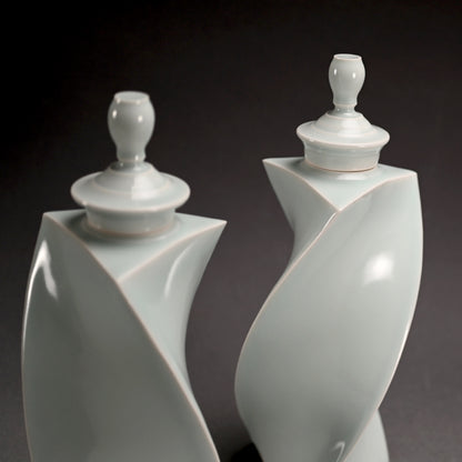 Pair Mentori Covered Vases ー"青白磁 対面取蓋物"