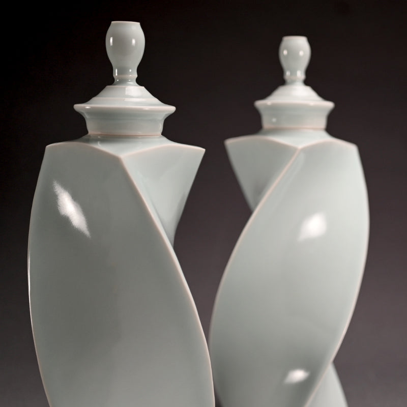 Pair Mentori Covered Vases ー"青白磁 対面取蓋物"