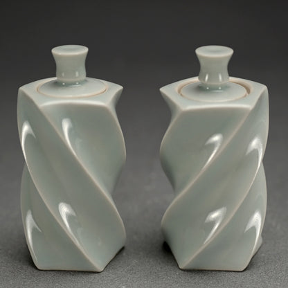 Pair Mentori Covered Bottle Vases ー"青白磁 対面取蓋物"