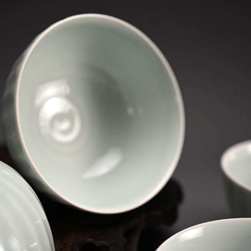 Set Five Seihakuji Porcelain Bowls ー"青白磁鉢五客組"