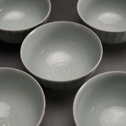 Set Five Seihakuji Porcelain Bowls ー"青白磁鉢五客組"