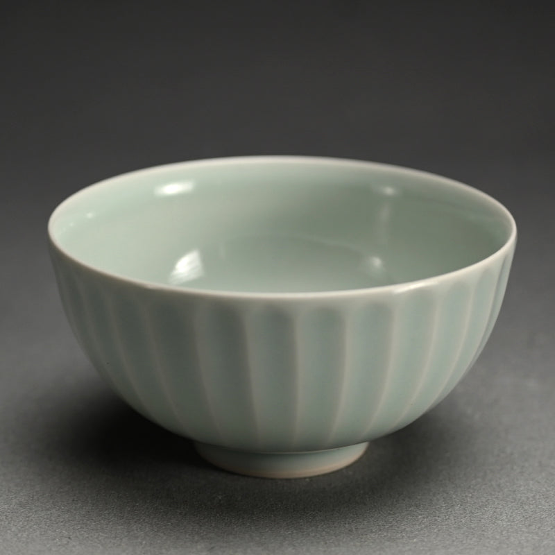 Set Five Seihakuji Porcelain Bowls ー"青白磁鉢五客組"