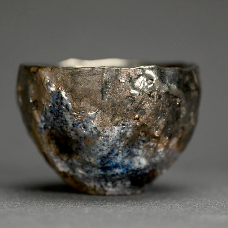 Sake cup Guinomi ー稲吉 オサム "白金彩刳貫 ぐい吞み"