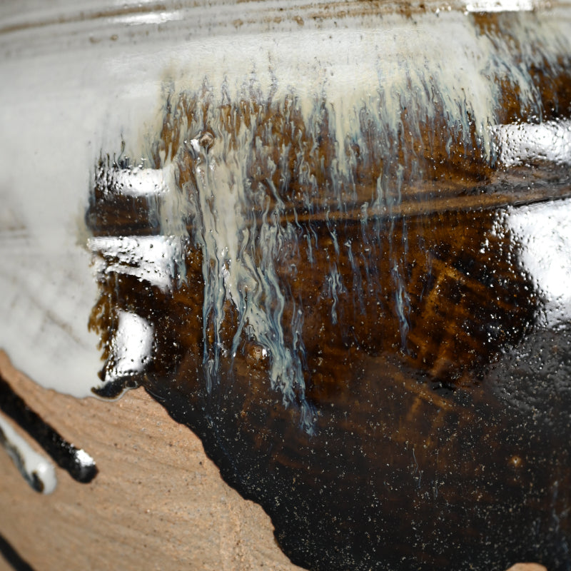 Tataki Chosen Karatsu Mimitsuki Mizusashi ー十三代 中里 太郎右衛門 "叩き朝鮮唐津耳付水指"