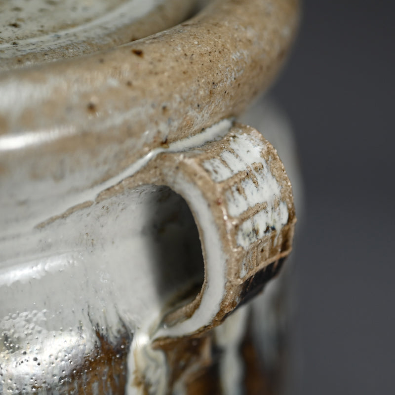 Tataki Chosen Karatsu Mimitsuki Mizusashi ー十三代 中里 太郎右衛門 "叩き朝鮮唐津耳付水指"